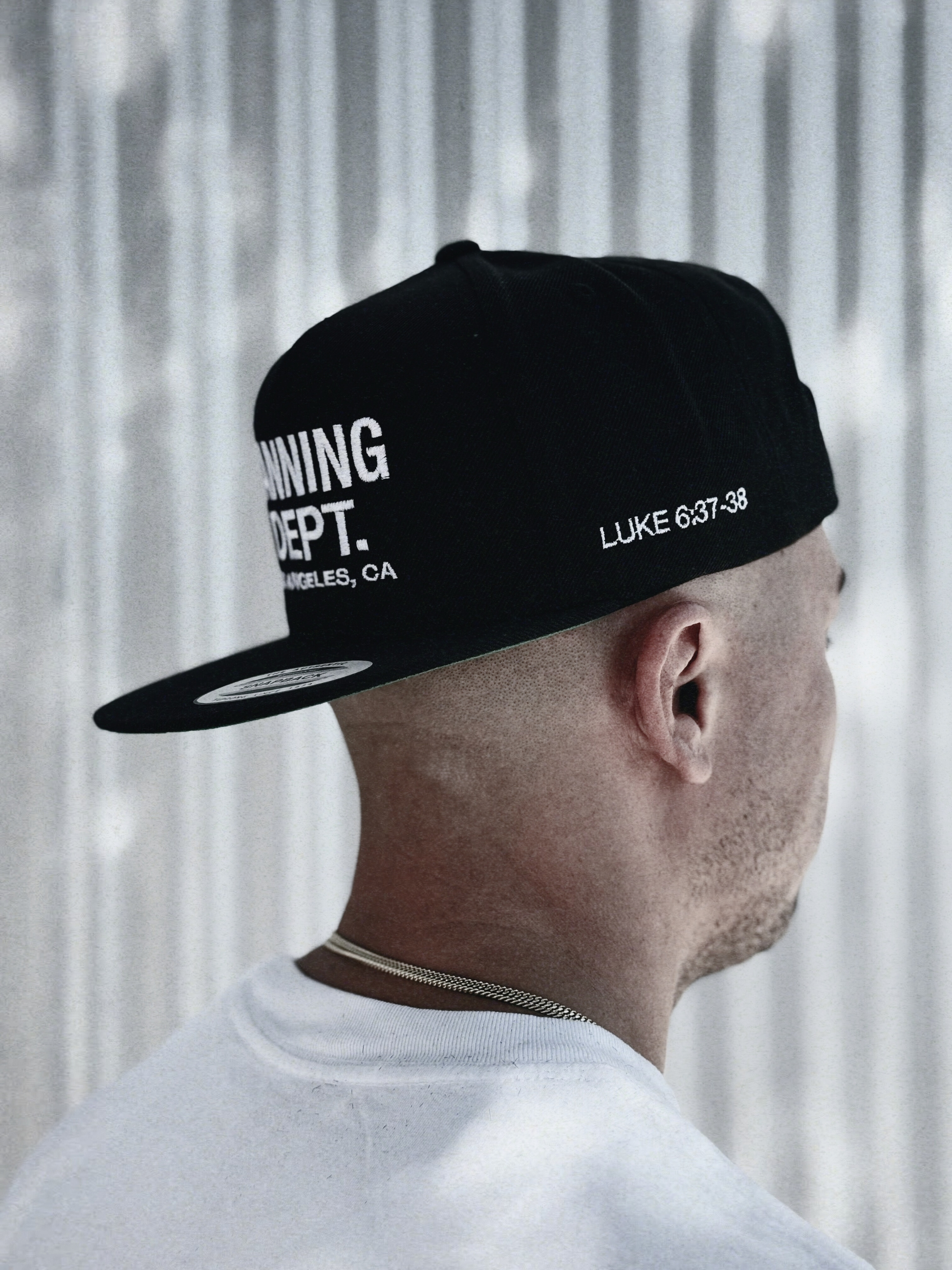 BLACK CAP